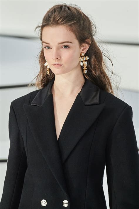 chanel fall 2020 beauty|chanel dresses fall 2020.